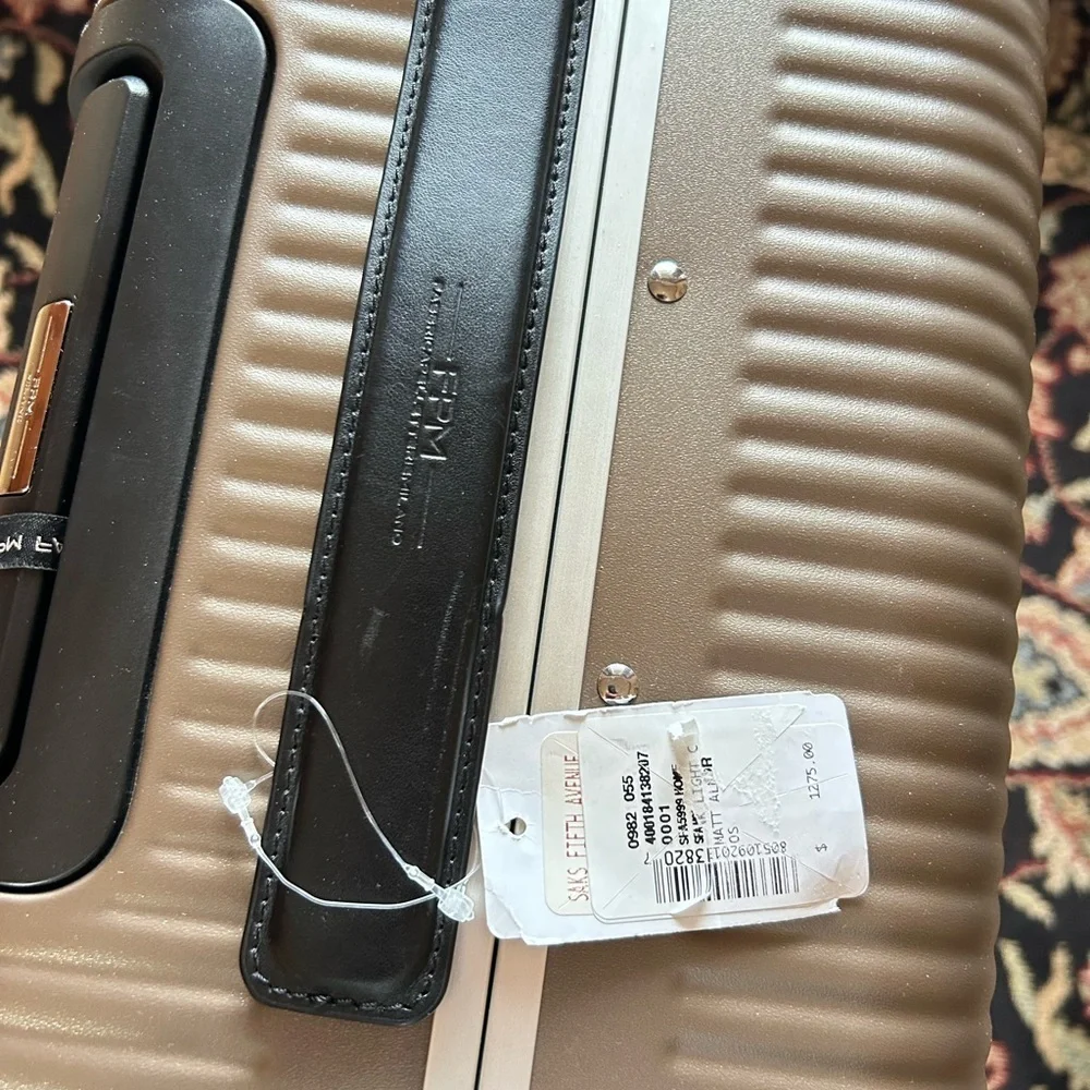 FPM  Milano light spinner suitcase made in Italy NWT